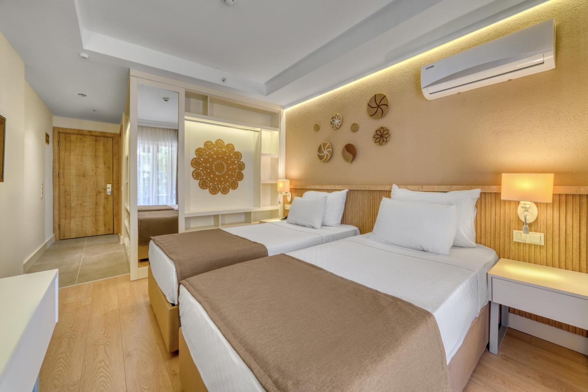 Park Hotel (Adults Only) Алания Экстерьер фото