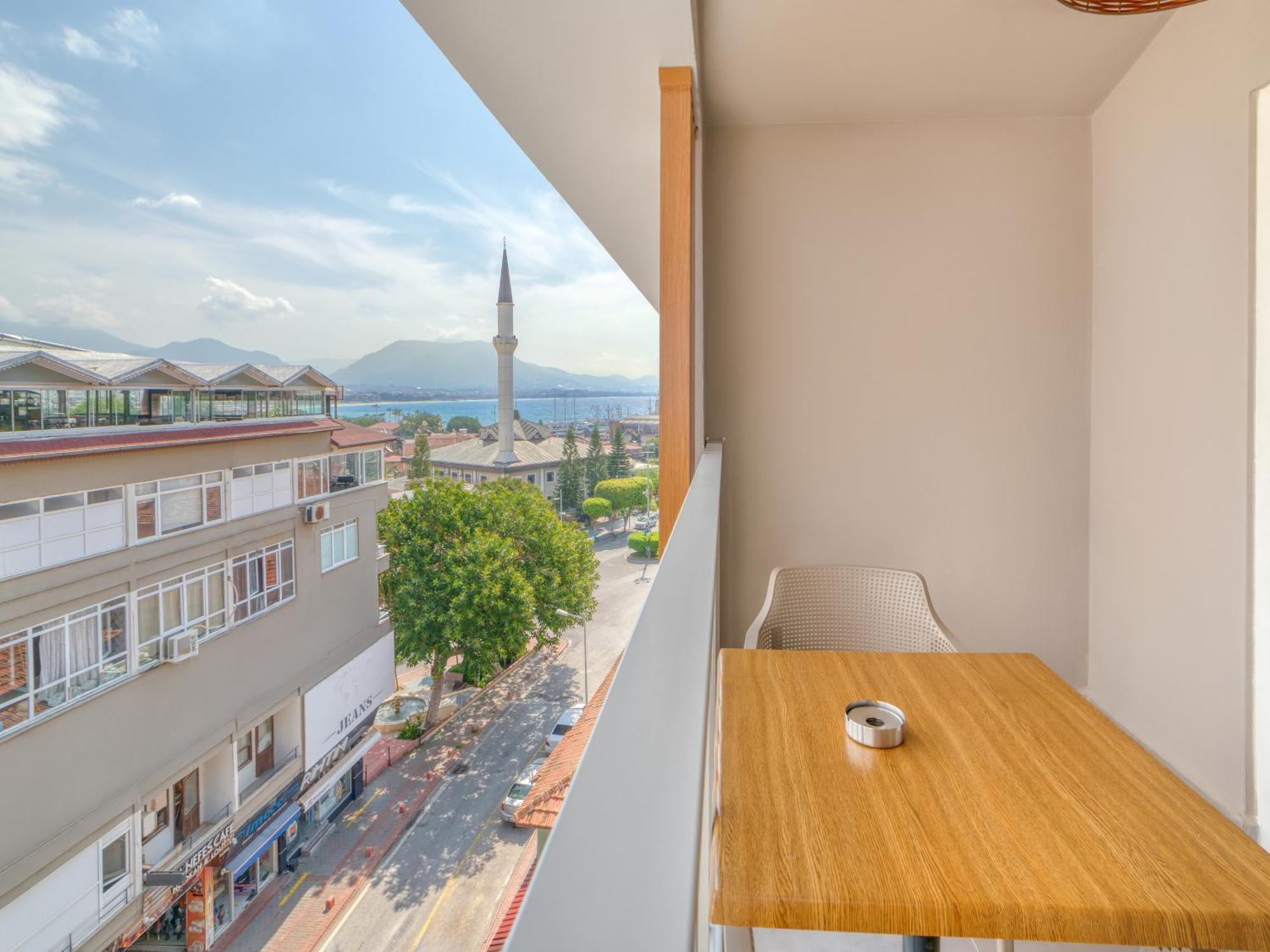 Park Hotel (Adults Only) Алания Экстерьер фото