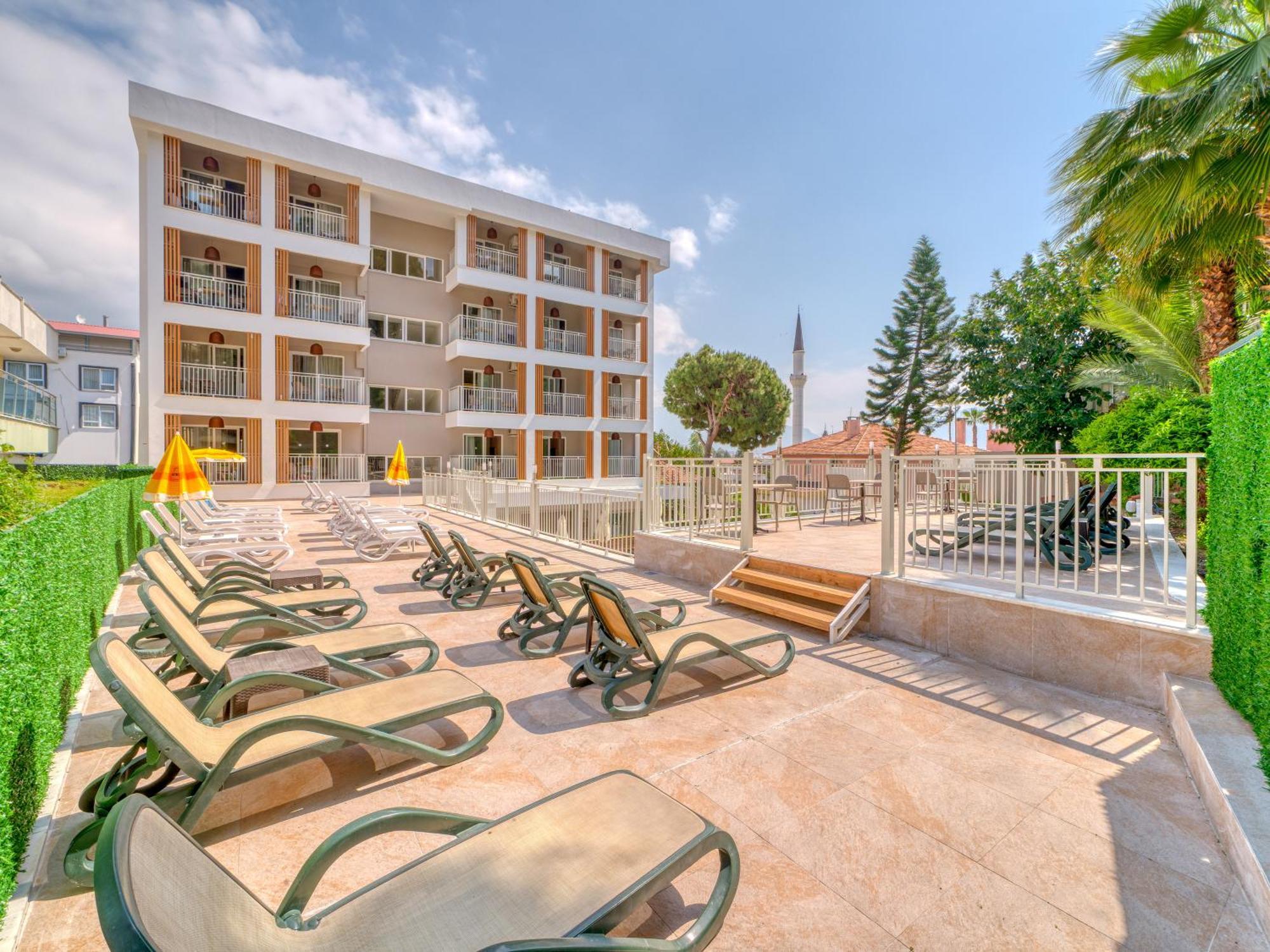 Park Hotel (Adults Only) Алания Экстерьер фото